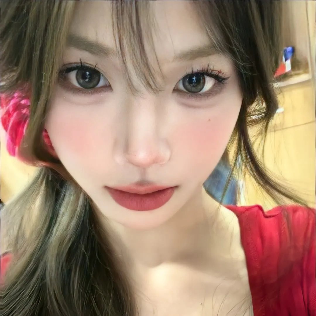 模仿女孩